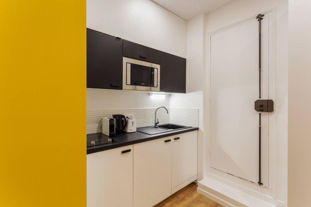 Chic Saint-Germain-Des-Pres Studio For 4 - Prime Location 巴黎 外观 照片